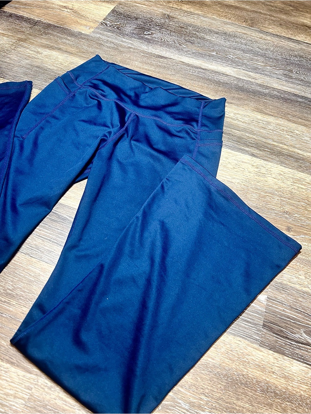 SHEIN Navy Blue High Waisted Flare Leggings – Size L